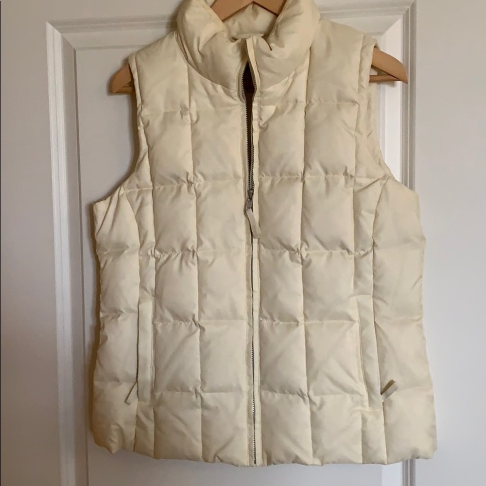 Gap Off-white Down and feather vest